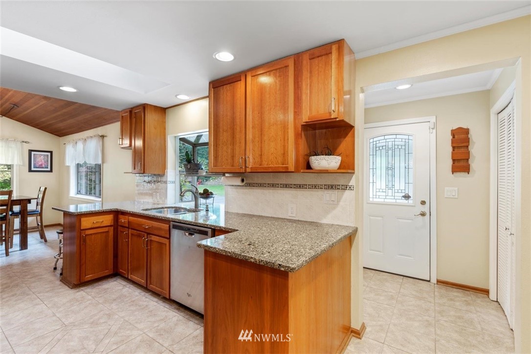 15810 3rd Avenue Southeast Bothell, WA 98012 - Photo 10 of 40 Gallery Image 10