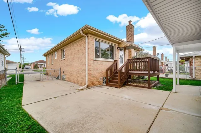 $509,900 | 7636 West Strong Street, Norridge, IL 60706