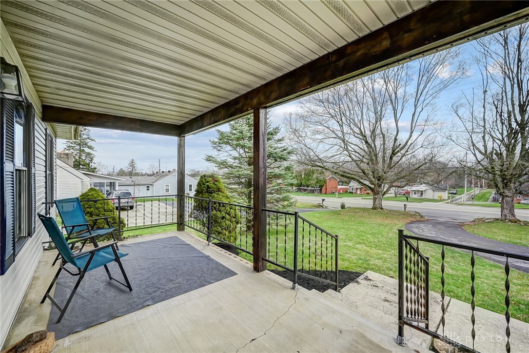 1493 South Burnett Road Springfield, OH 45505 - Photo 8 of 37