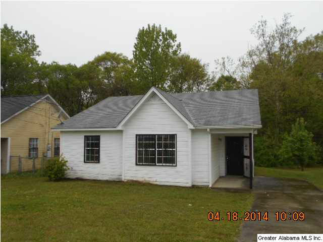 729 Crowne Road Birmingham, AL 35224 - Photo 1 of 10