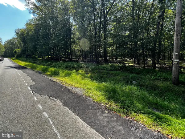 $4,900 | 112 Spruce Court, Hawley, PA 18428