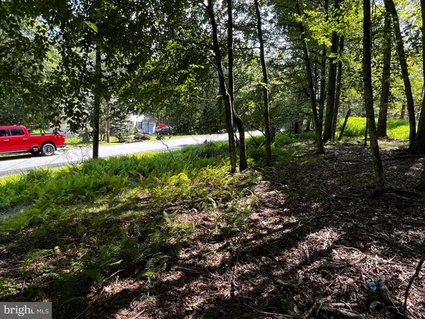 $4,900 | 112 Spruce Court, Hawley, PA 18428