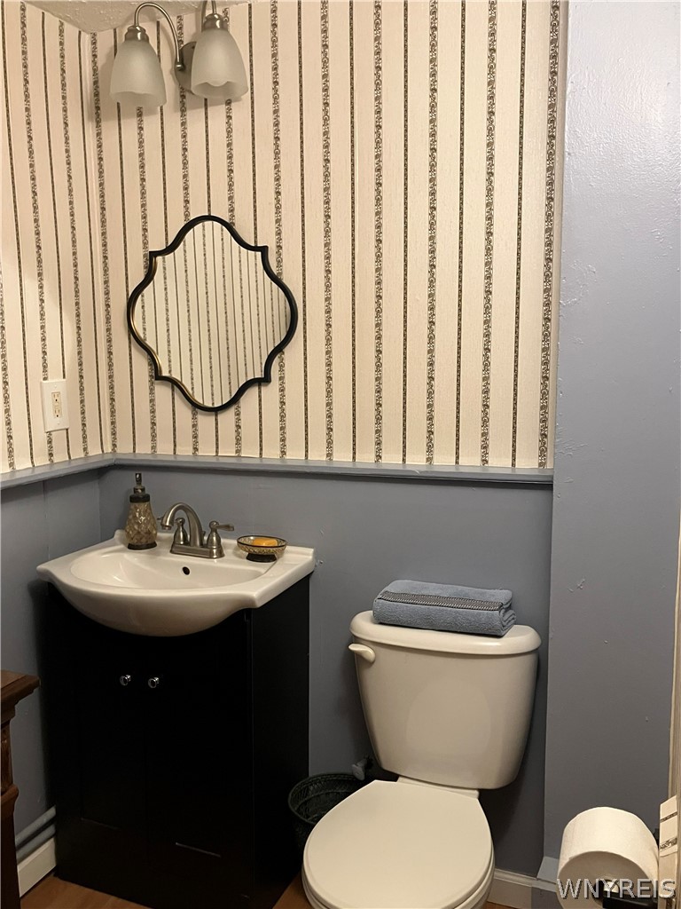 207 Coolidge Road Irondequoit, NY 14622 - Photo 12 of 42