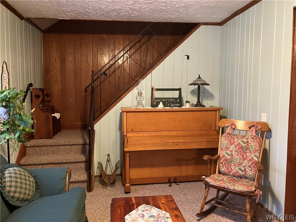 207 Coolidge Road Irondequoit, NY 14622 - Photo 15 of 42