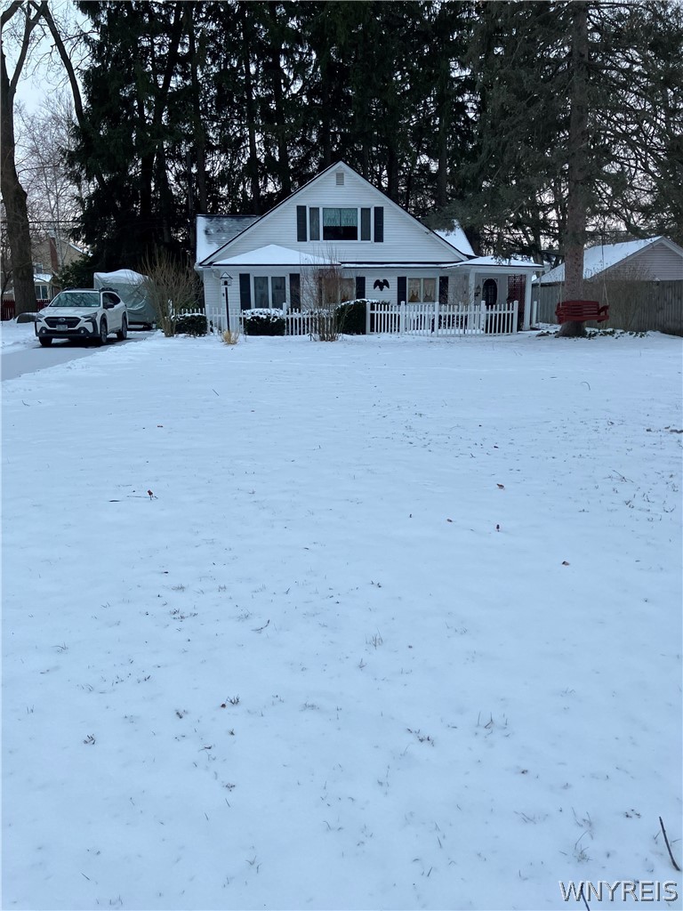 207 Coolidge Road Irondequoit, NY 14622 - Photo 2 of 42