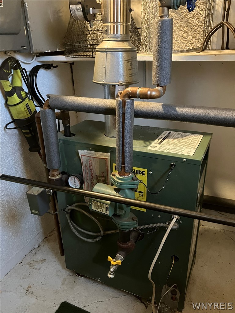 207 Coolidge Road Irondequoit, NY 14622 - Photo 28 of 42