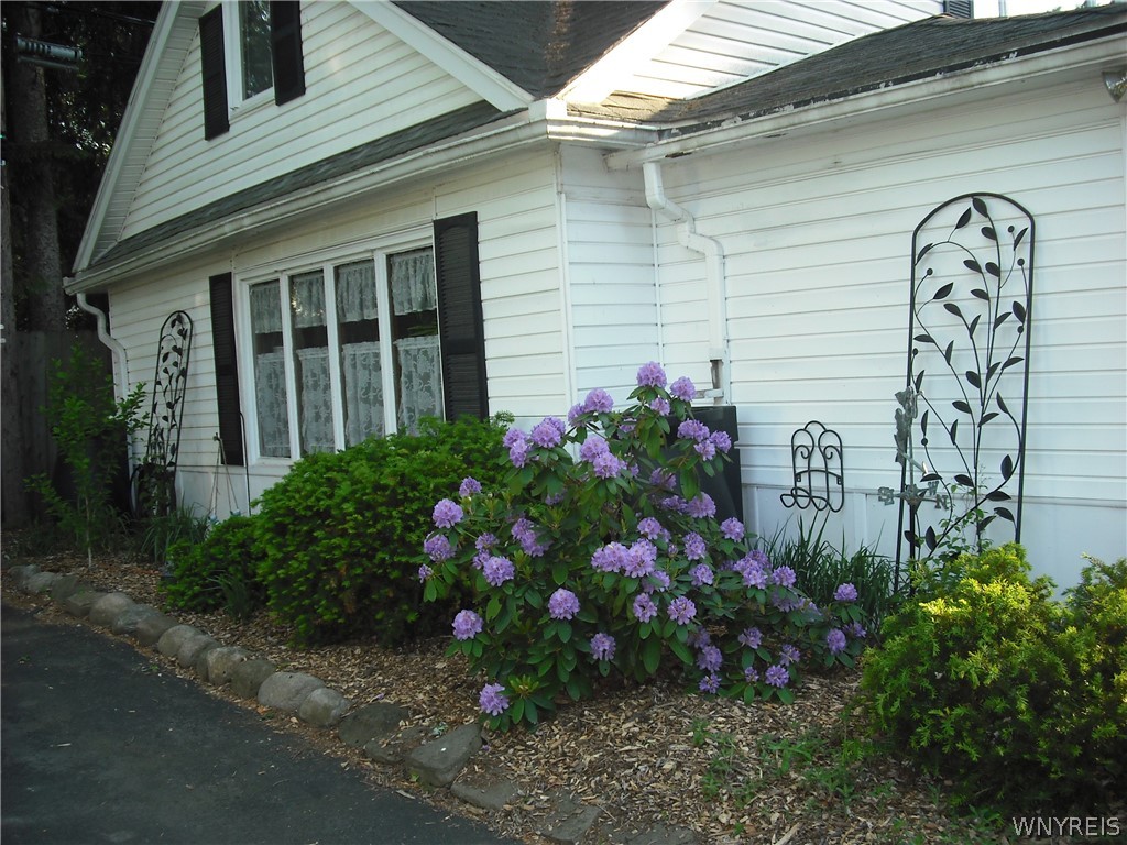 207 Coolidge Road Irondequoit, NY 14622 - Photo 34 of 42