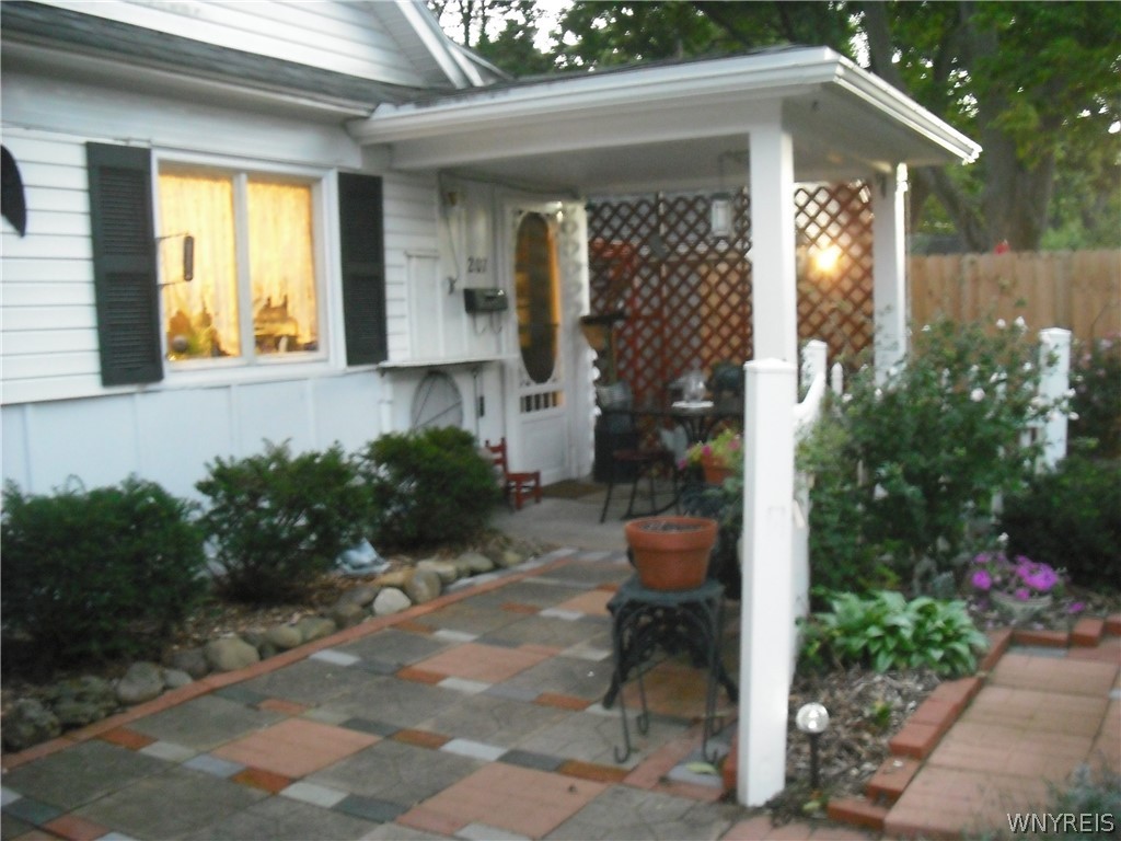 207 Coolidge Road Irondequoit, NY 14622 - Photo 38 of 42