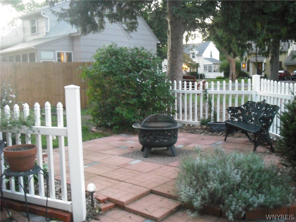 207 Coolidge Road Irondequoit, NY 14622 - Photo 39 of 42