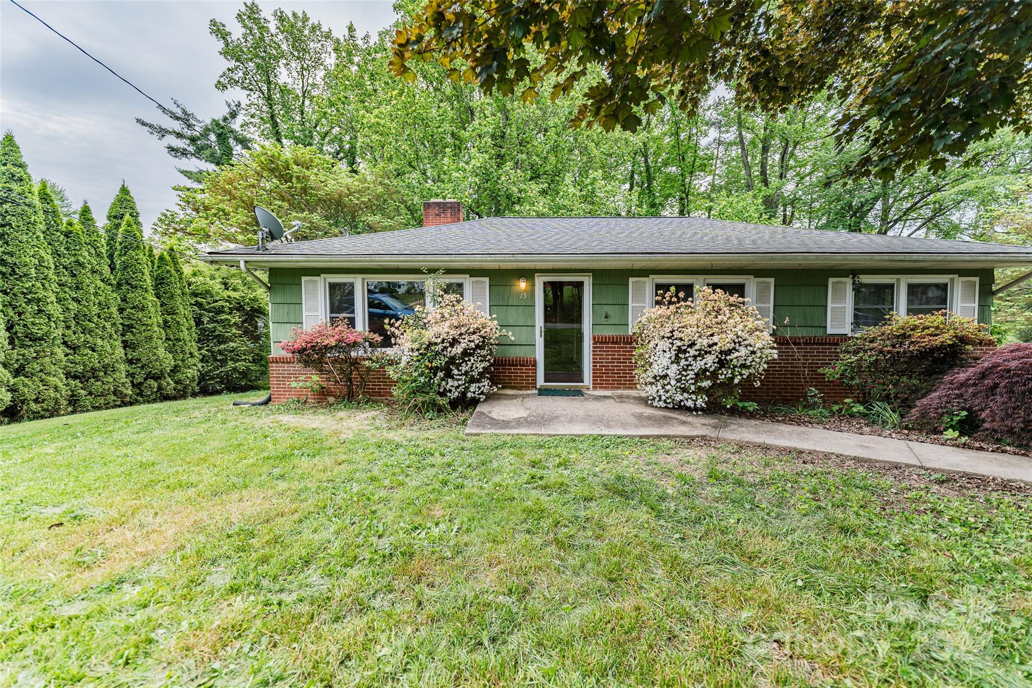 15 Pinedale Road Candler, NC 28715 - Photo 2 of 22 Gallery Image 2