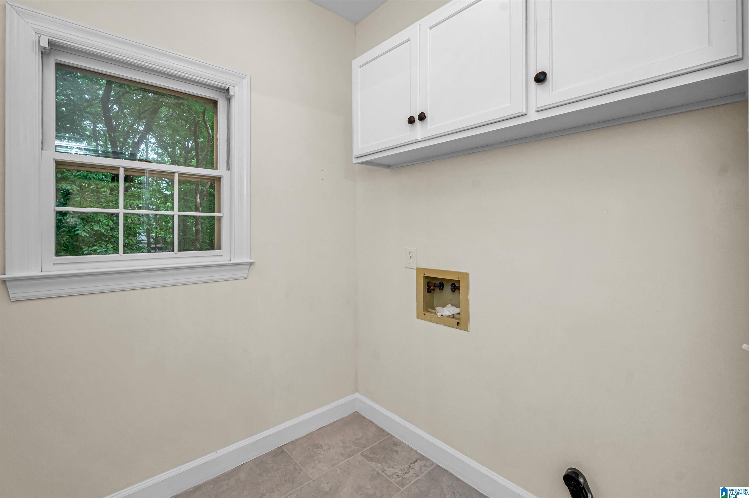 1917 River Woods Road Birmingham, AL 35244 - Photo 18 of 48 Gallery Image 18