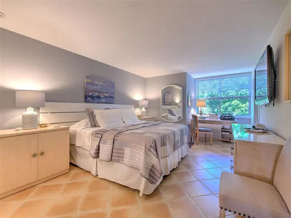 $6,000 | 720 Bayport Way, Unit 720, Longboat Key, FL 34228