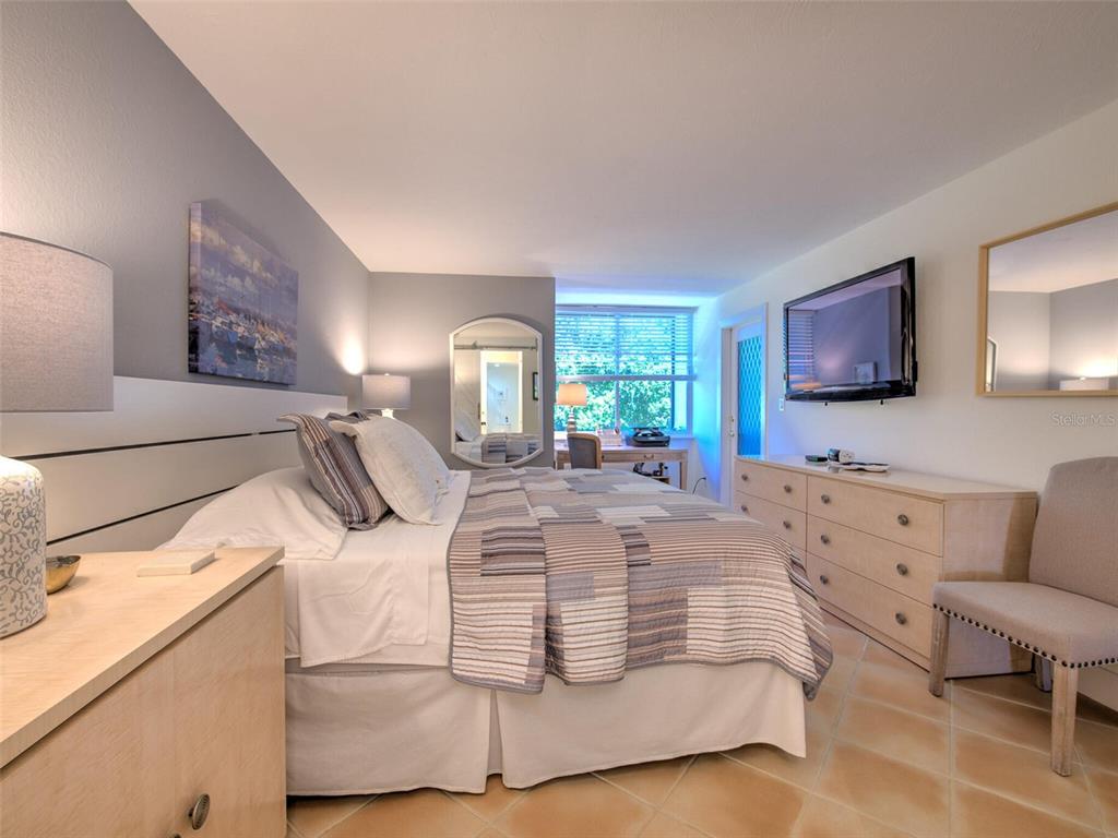 720 Bayport Way, Unit 720 Longboat Key, FL 34228 - Photo 26 of 68