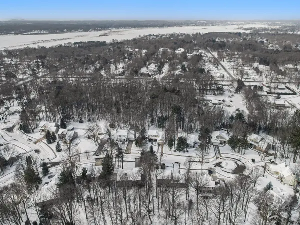 $625,000 | 16200 152nd Avenue, Spring Lake, MI 49456