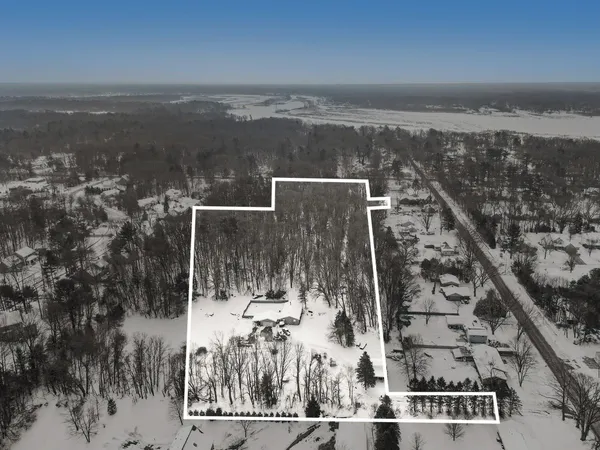 $625,000 | 16200 152nd Avenue, Spring Lake, MI 49456