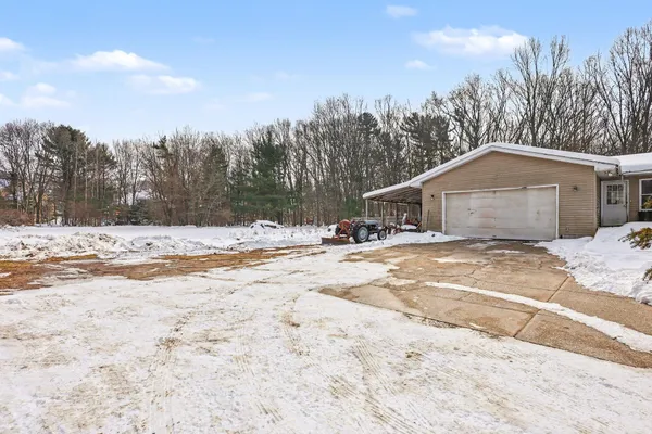 $625,000 | 16200 152nd Avenue, Spring Lake, MI 49456