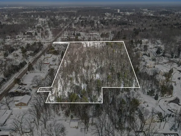 $625,000 | 16200 152nd Avenue, Spring Lake, MI 49456