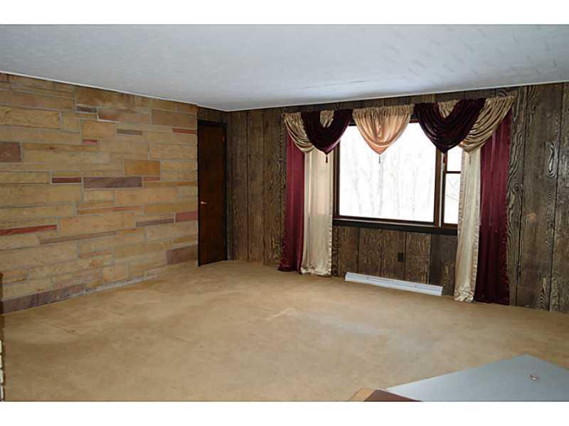 1429 Listie Road Listie, PA 15549 - Photo 4 of 20 Living Room.