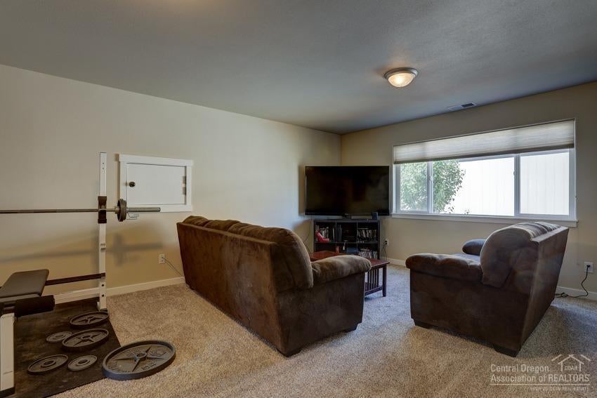 62513 Eagle Road Bend, OR 97701 - Photo 12 of 24 Additional Photo