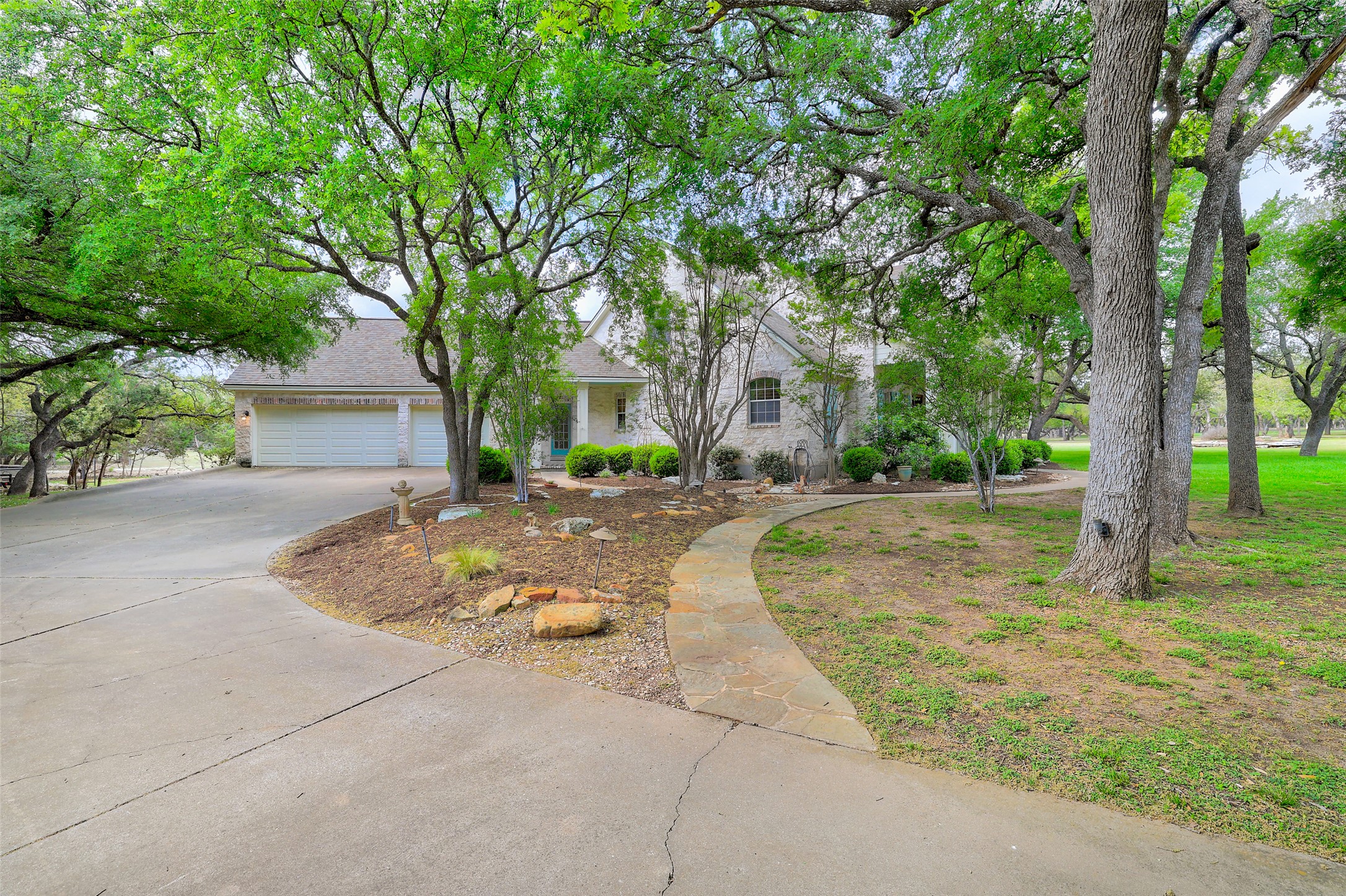 426 Logan Ranch Road Georgetown, TX 78628 - Photo 4 of 40 Set back from the street for privacy