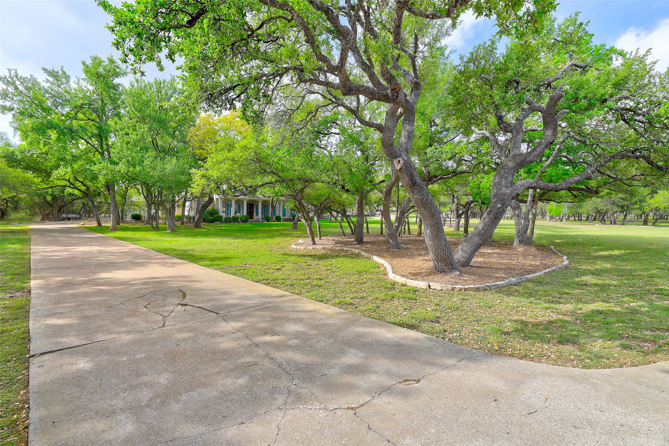 426 Logan Ranch Road Georgetown, TX 78628 - Photo 4 of 40 3 acres of stunning property in Georgetown Texas