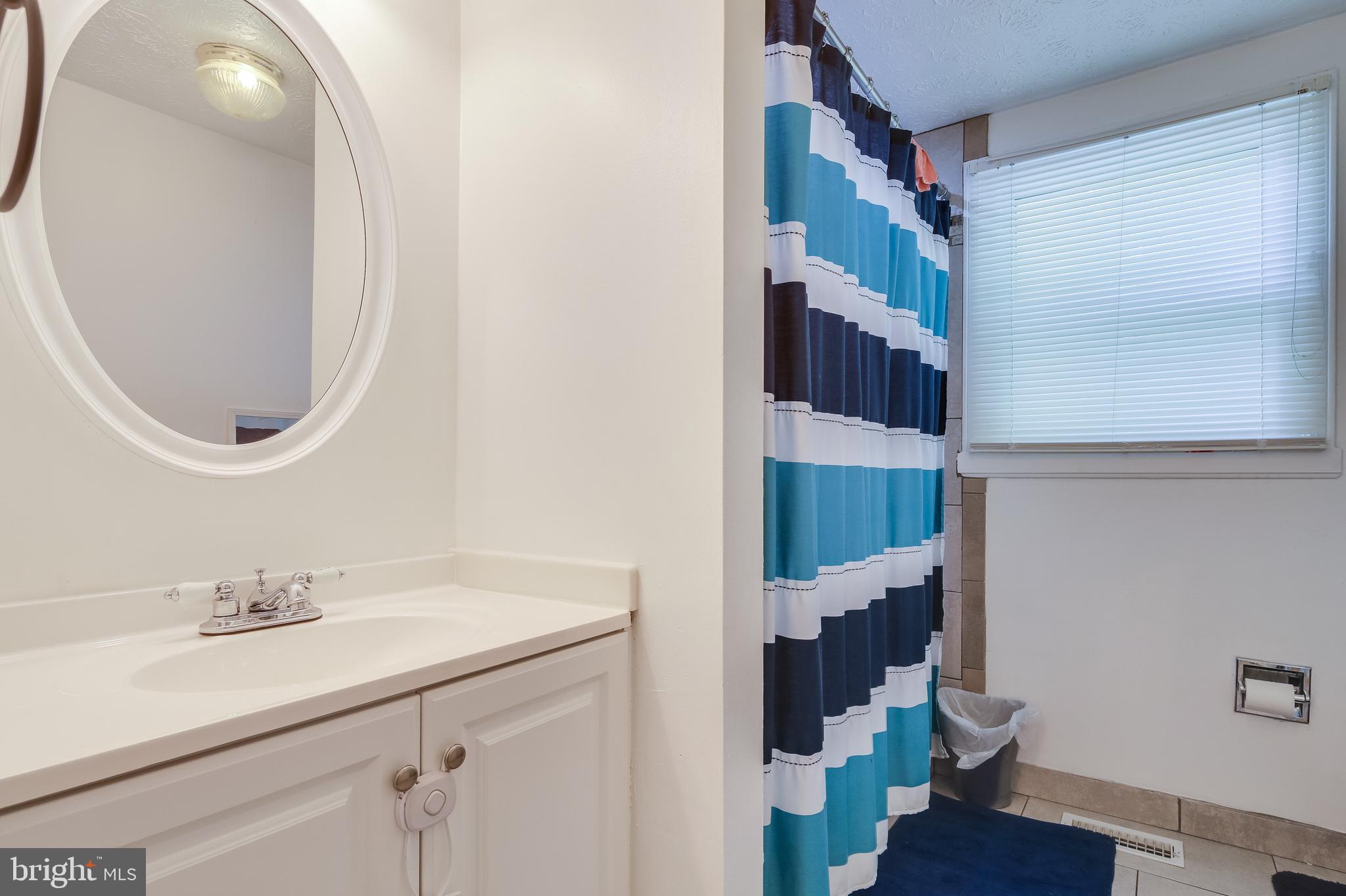 601 Northview Road Mount Airy, MD 21771 - Photo 14 of 31 Full Bath on Main Level