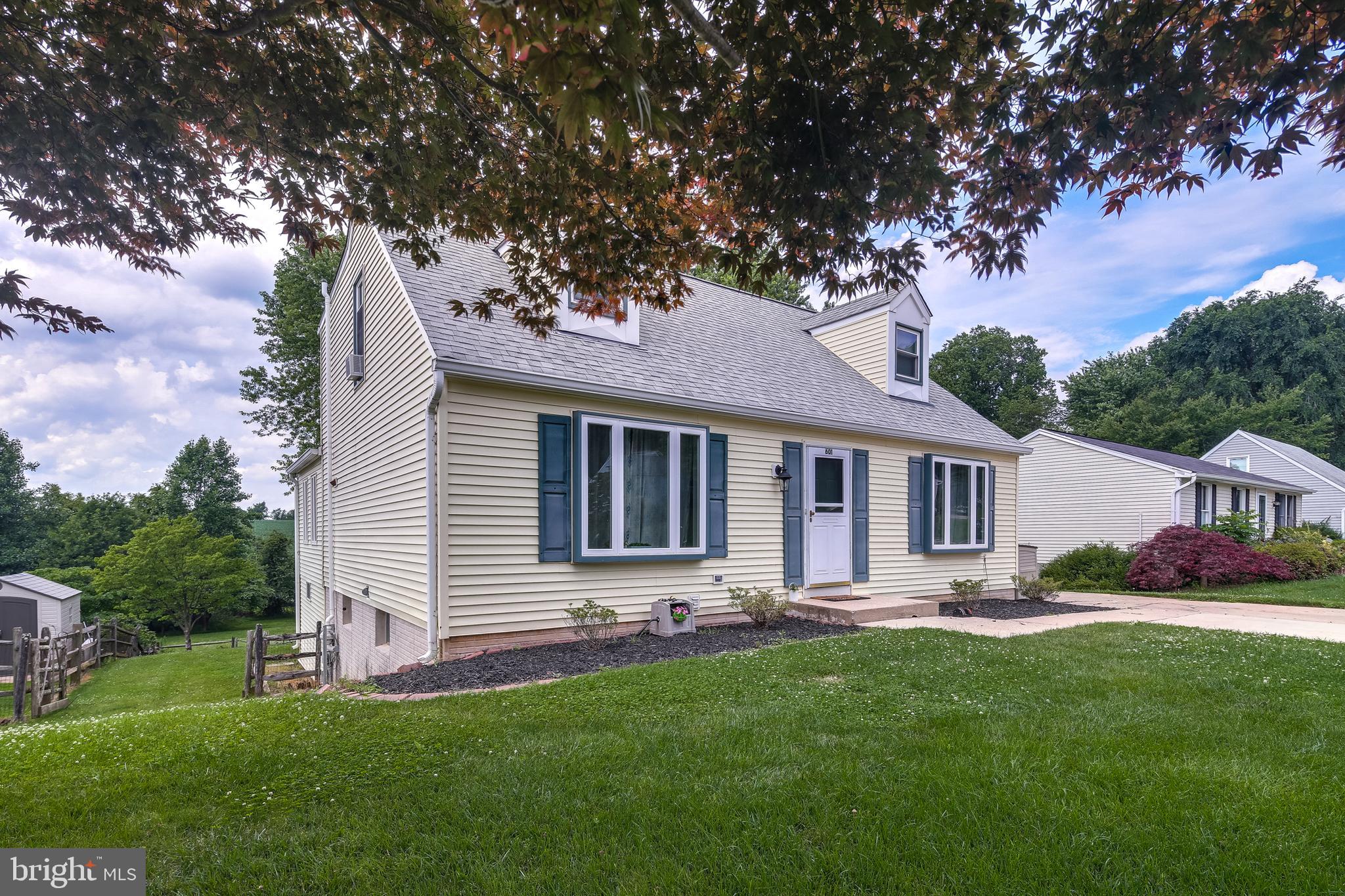 601 Northview Road Mount Airy, MD 21771 - Photo 2 of 31 Beautiful 5 BD & 2 Full Bath Cape Cod