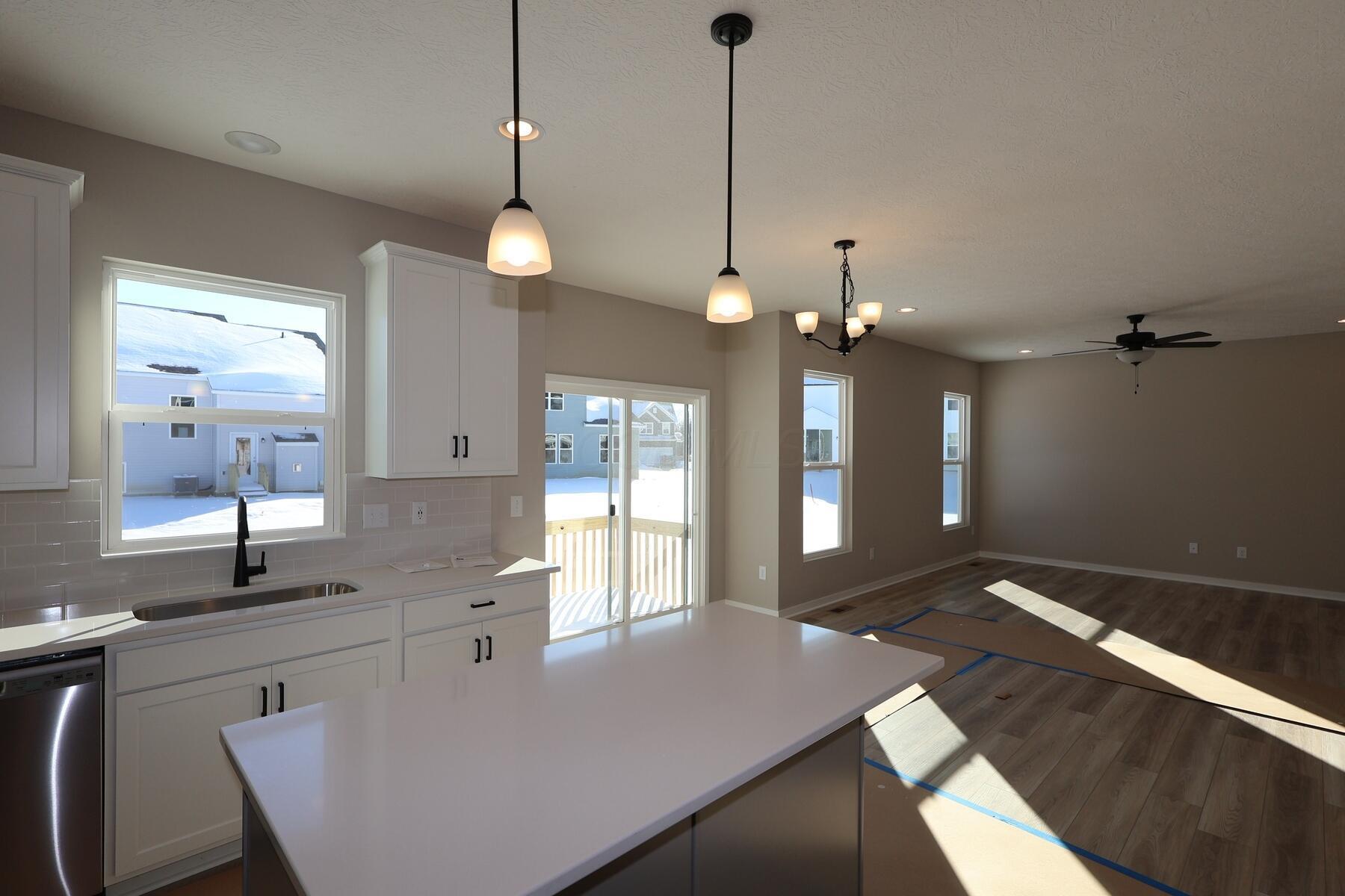 305 Cherry Hills Road Commercial Point, OH 43116 - Photo 8 of 18 Kitchen