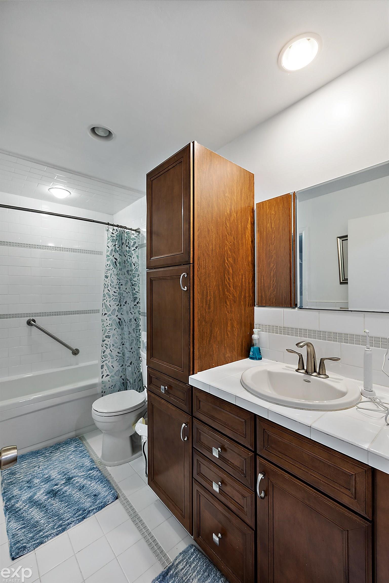 1390 North Fairview Lane Rochester Hills, MI 48306 - Photo 38 of 54