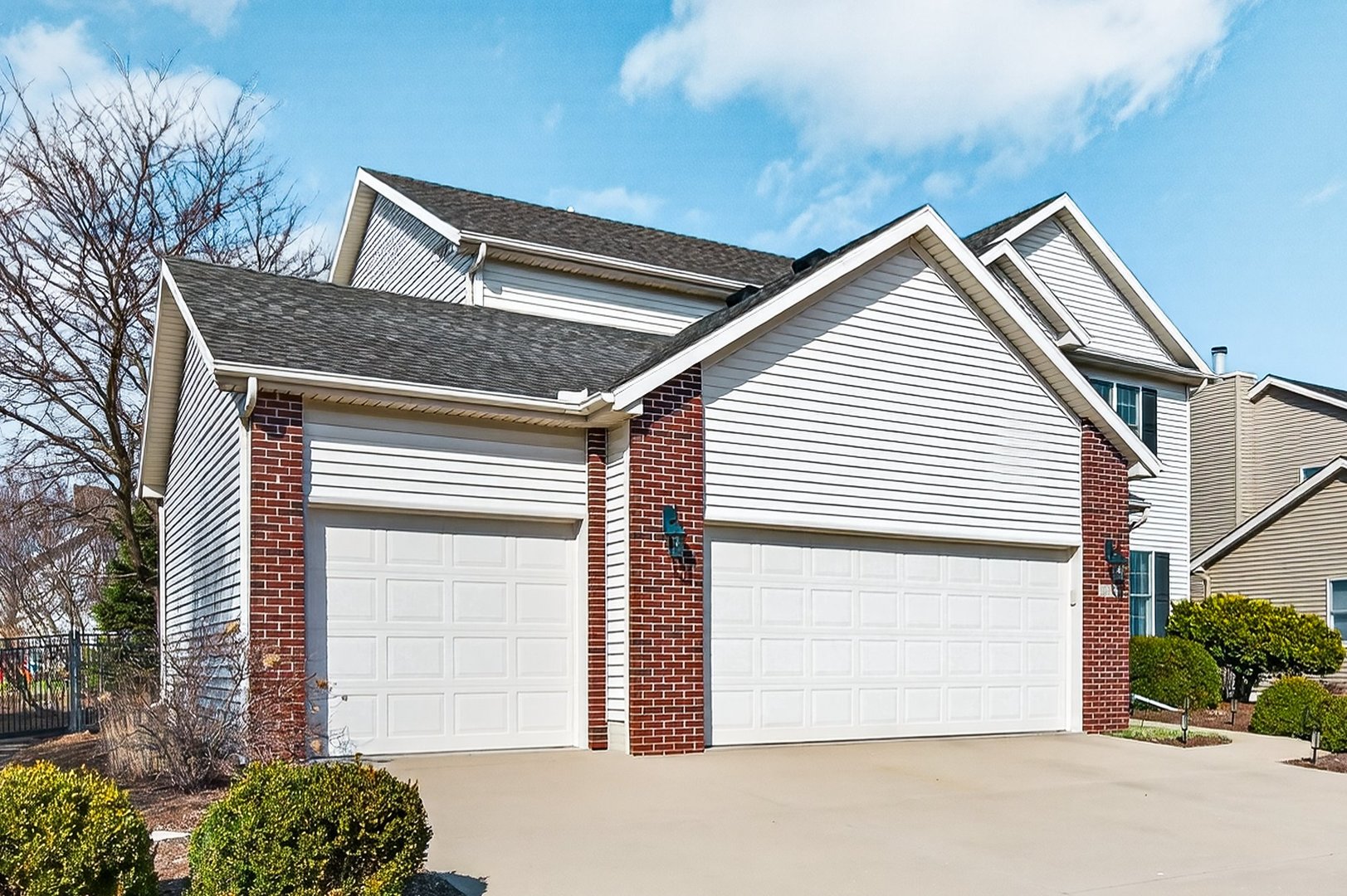 2968 Wolf Creek Lane Normal, IL 61761 - Photo 39 of 47 a front view of a house