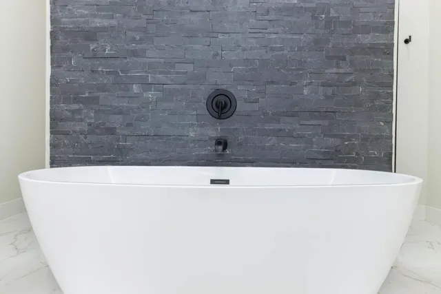 $989,000 | 9507 Meadow Ridge, Amarillo, TX 79118