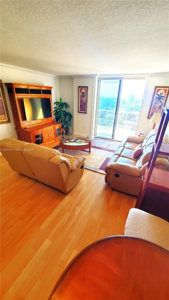 900 Southwest 8th Street, Unit 1501 Miami, FL 33130 - Photo 3 of 20