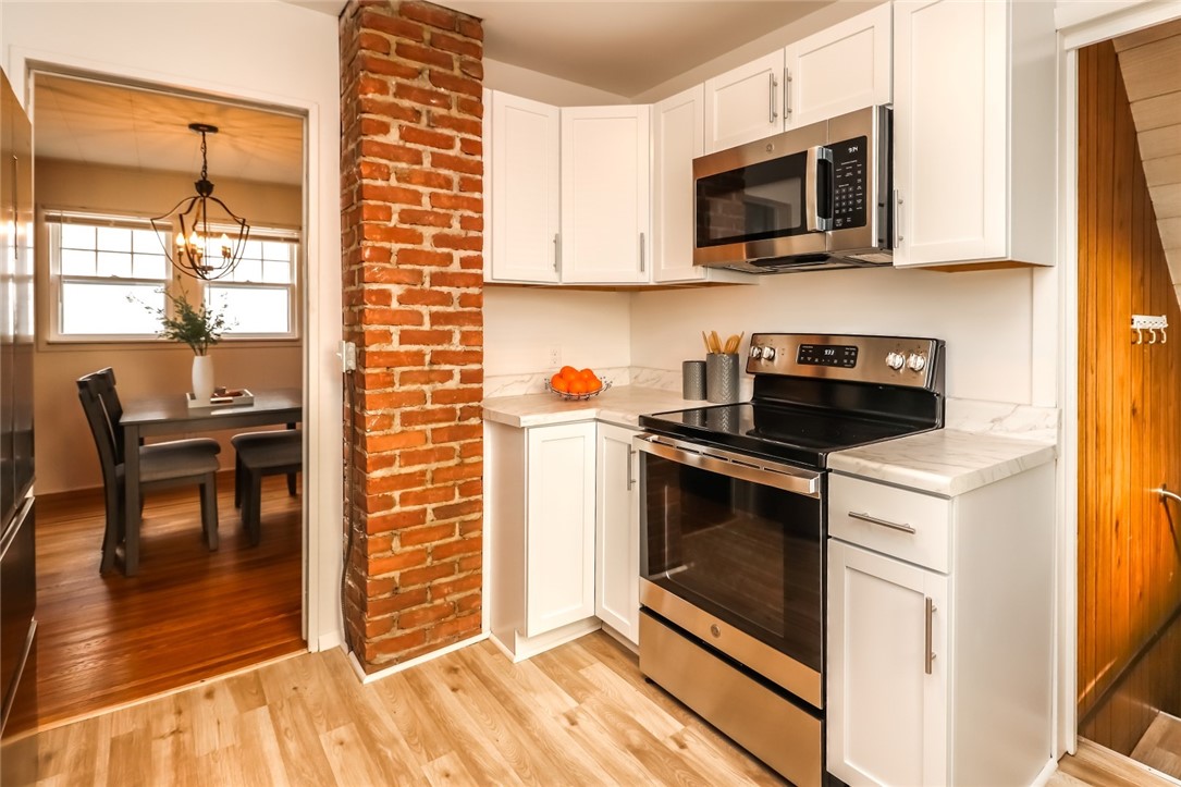 140 Wyndham Road Rochester, NY 14612 - Photo 12 of 21