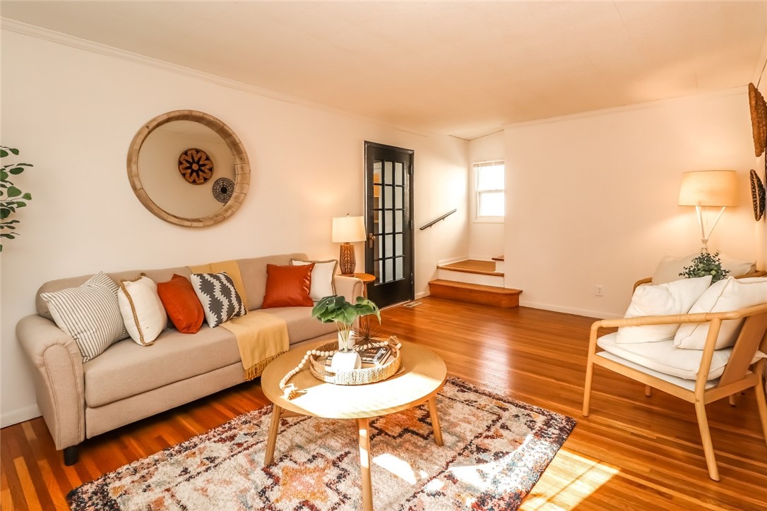 140 Wyndham Road Rochester, NY 14612 - Photo 7 of 21