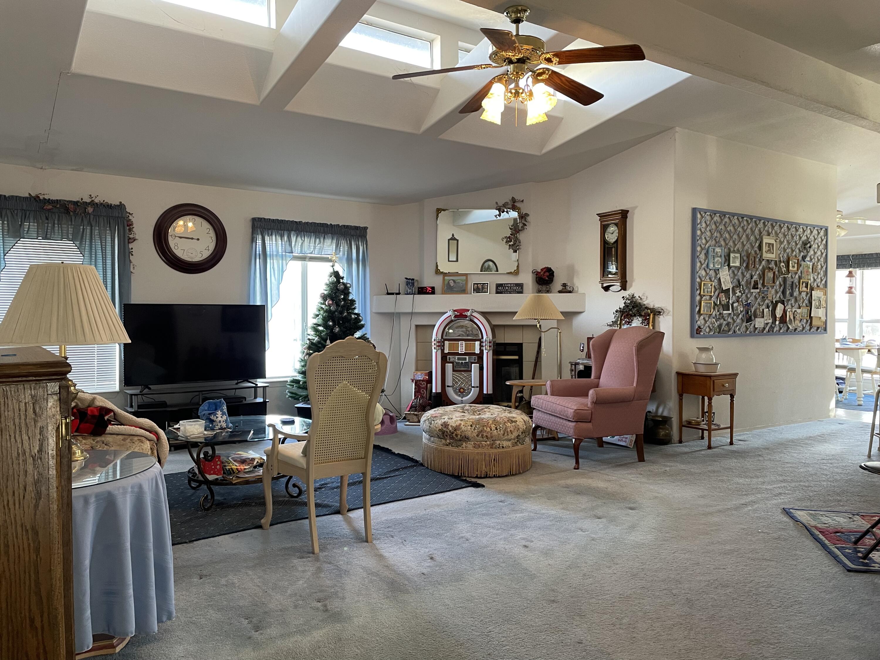 24936 Banducci Road Tehachapi, CA 93561 - Photo 14 of 40 IMG_1109