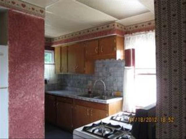 6903 Summerfield Road Temperance, MI 48182 - Photo 2 of 3 20097706-1.JPG
