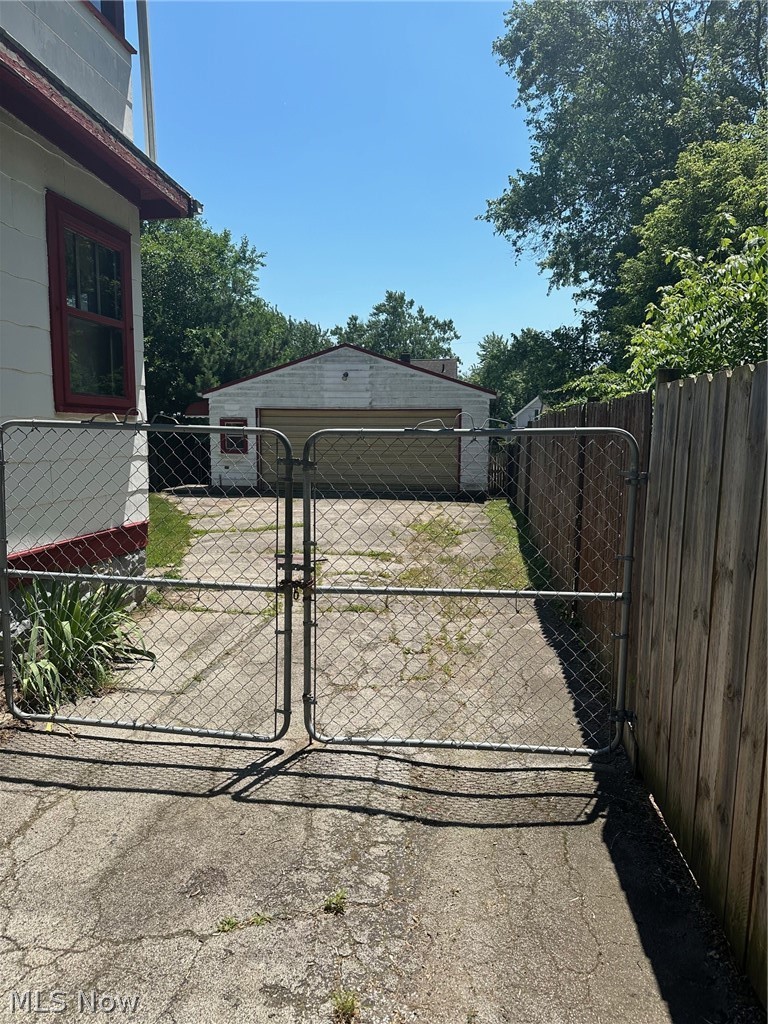 1248 West Waterloo Road Akron, OH 44314 - Photo 21 of 24 Fenced/gated driveway