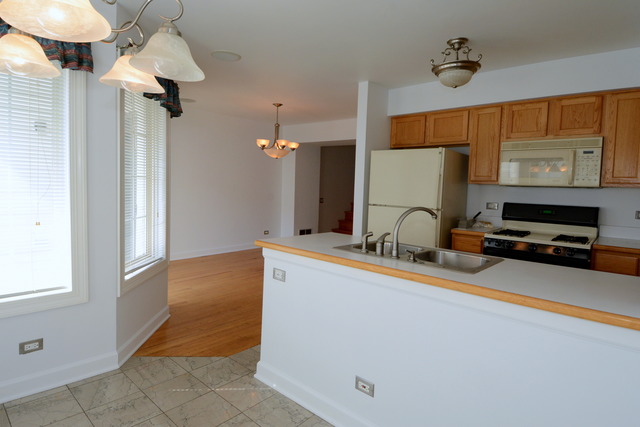 3151 Cambria Court Aurora, IL 60503 - Photo 5 of 23