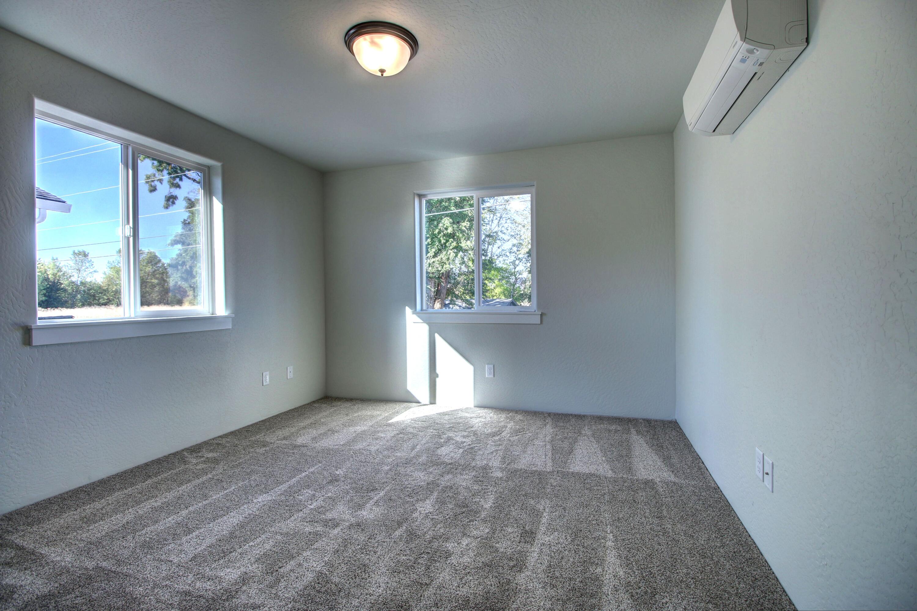 4758 Gebhard Road Central Point, OR 97502 - Photo 25 of 30 25