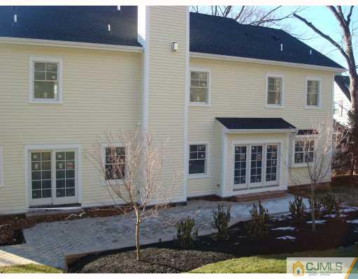 8 Edgewood Road Edison, NJ 08820 - Photo 10 of 10 Gallery Image 10