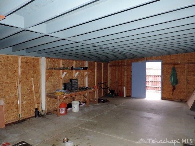 22117 Copper Street Tehachapi, CA 93561 - Photo 7 of 30 Gallery Image 7