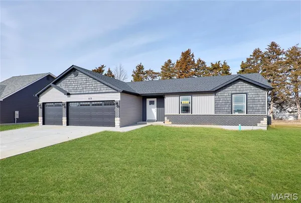 $349,900 | 135 Peruque Creek Manor, Wright City, MO 63390