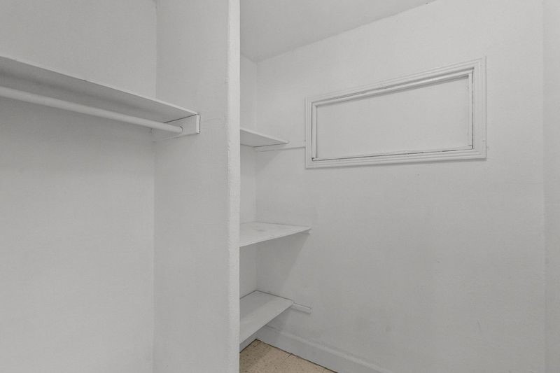814 3rd Avenue North, Unit 46 Texas City, TX 77590 - Photo 7 of 11 a view of an empty walk in closet