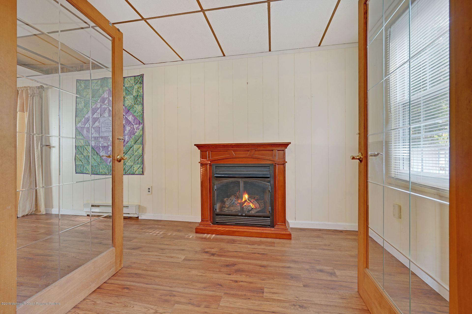 1651 Joffre Road Forked River, NJ 08731 - Photo 14 of 37 25