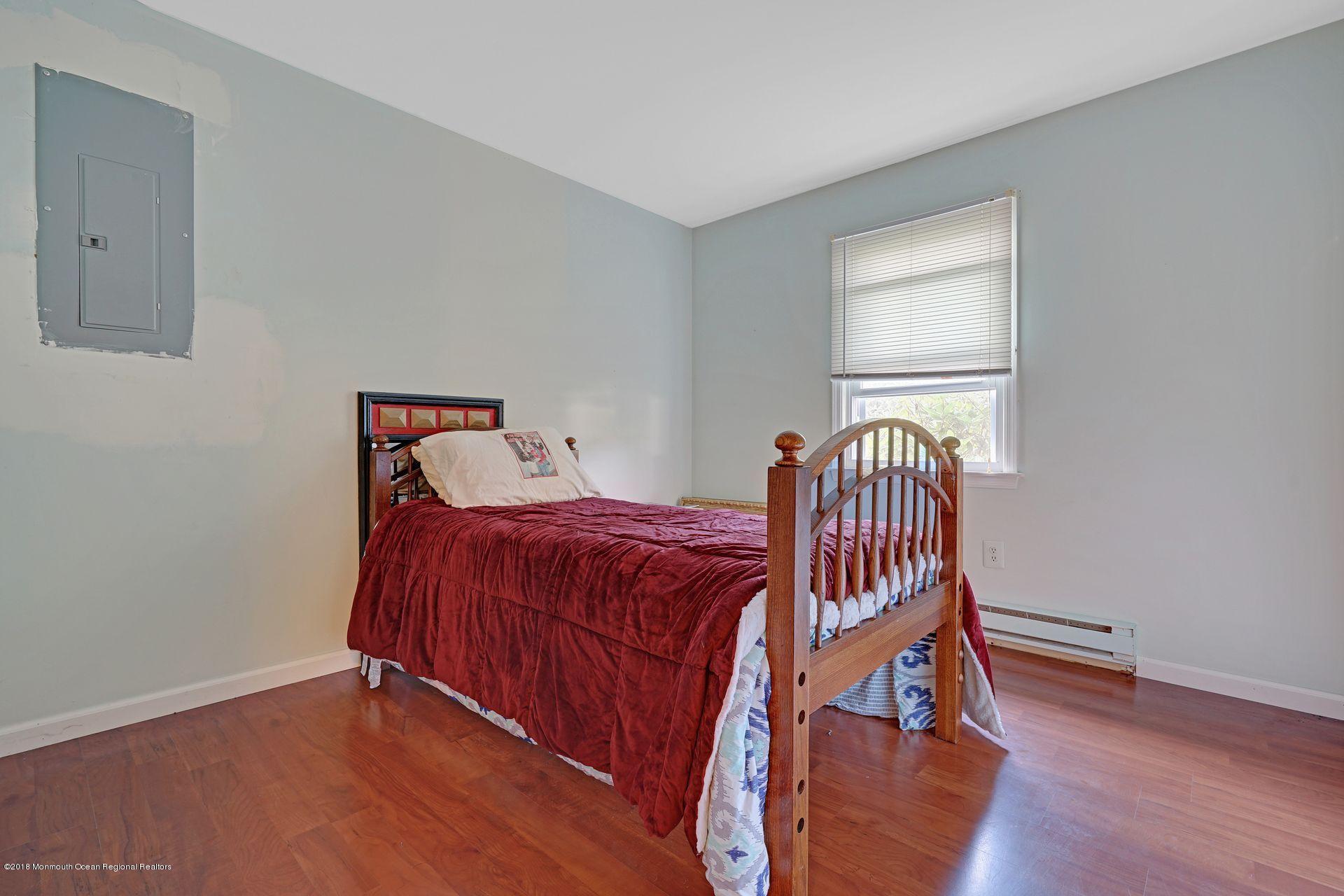 1651 Joffre Road Forked River, NJ 08731 - Photo 15 of 37 26