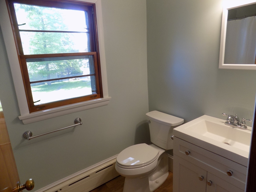 266 Alden Road Fairhaven, MA 02719 - Photo 18 of 38