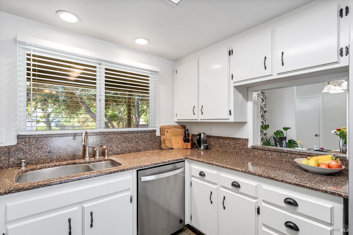 6537 Birch Drive Santa Rosa, CA 95404 - Photo 12 of 29