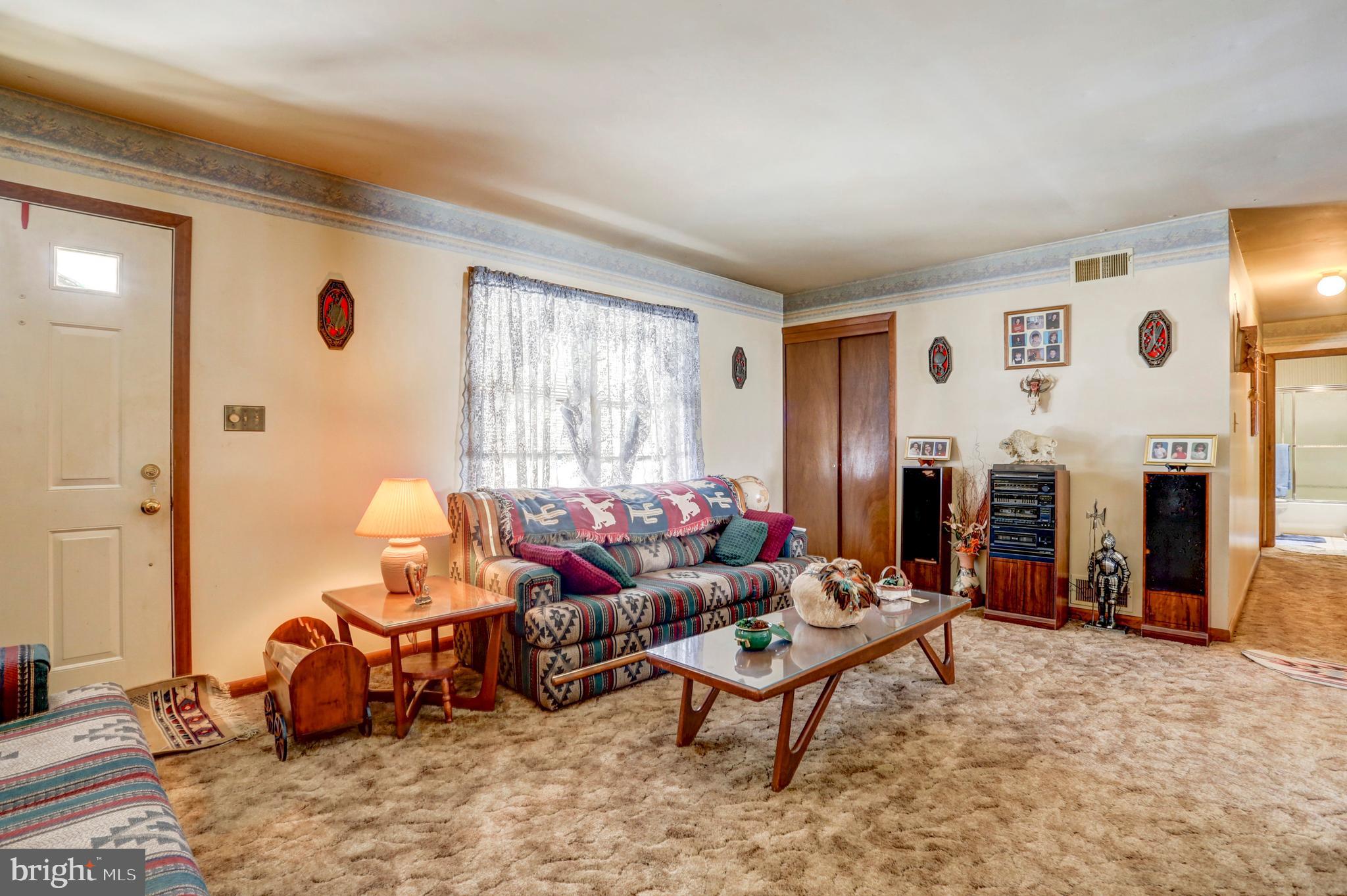 959 Rawlinsville Road Willow Street, PA 17584 - Photo 4 of 35 LIVING ROOM