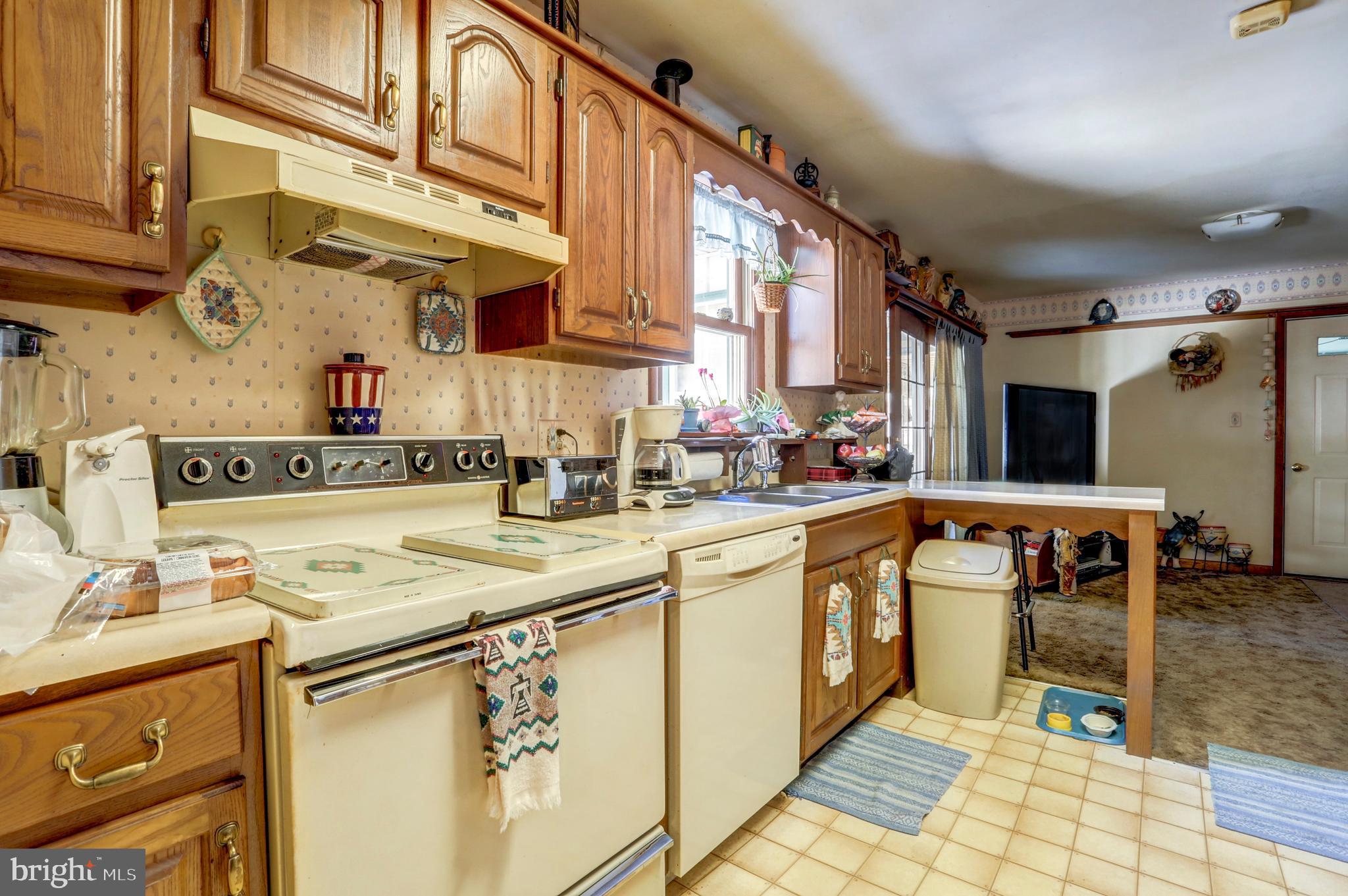 959 Rawlinsville Road Willow Street, PA 17584 - Photo 9 of 35 KITCHEN