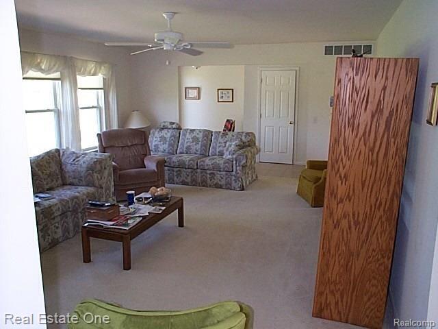 9999 Fish Lake Road Holly, MI 48442 - Photo 10 of 16 Living room 2.JPG